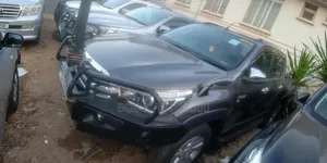 Toyota Hilux 2018 Gray