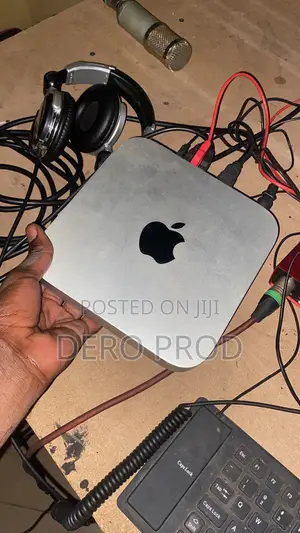 Desktop Computer Apple Mac Mini 8GB Intel Core i5 HDD 1T