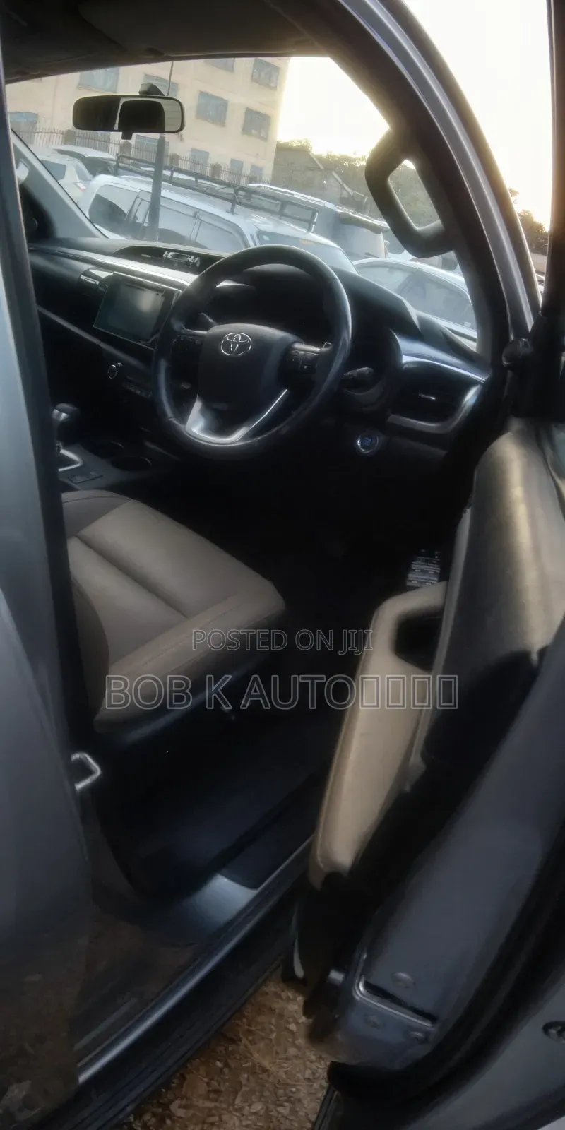 Toyota Hilux 2018 Silver