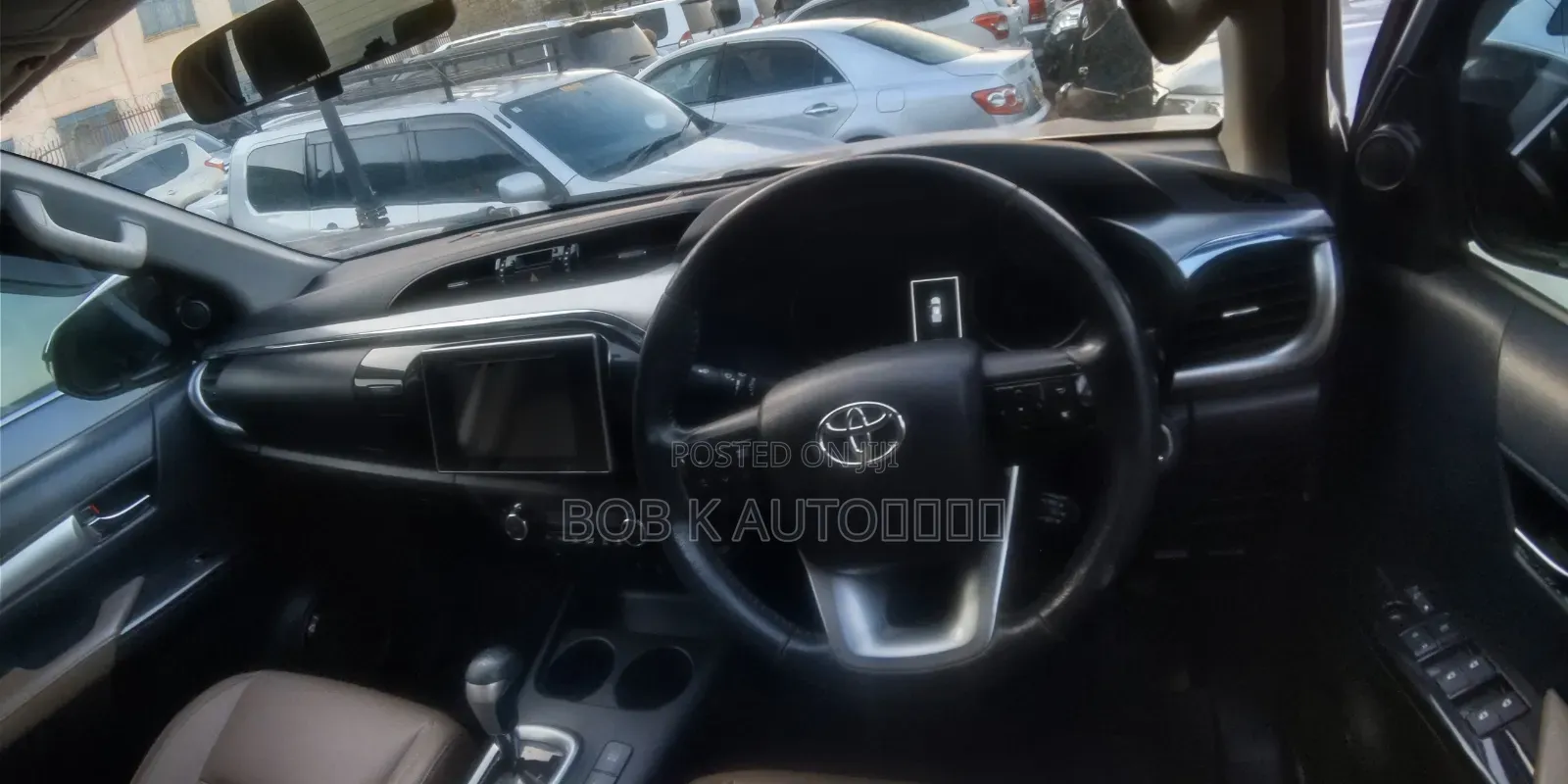 Toyota Hilux 2018 Silver