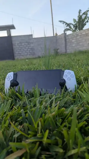 PlayStation Portal Remote Player (PS5 Handheld) - Like New