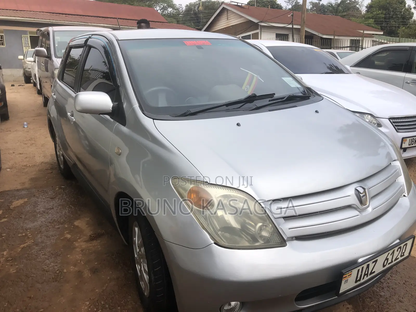 Toyota IST 2002 Silver