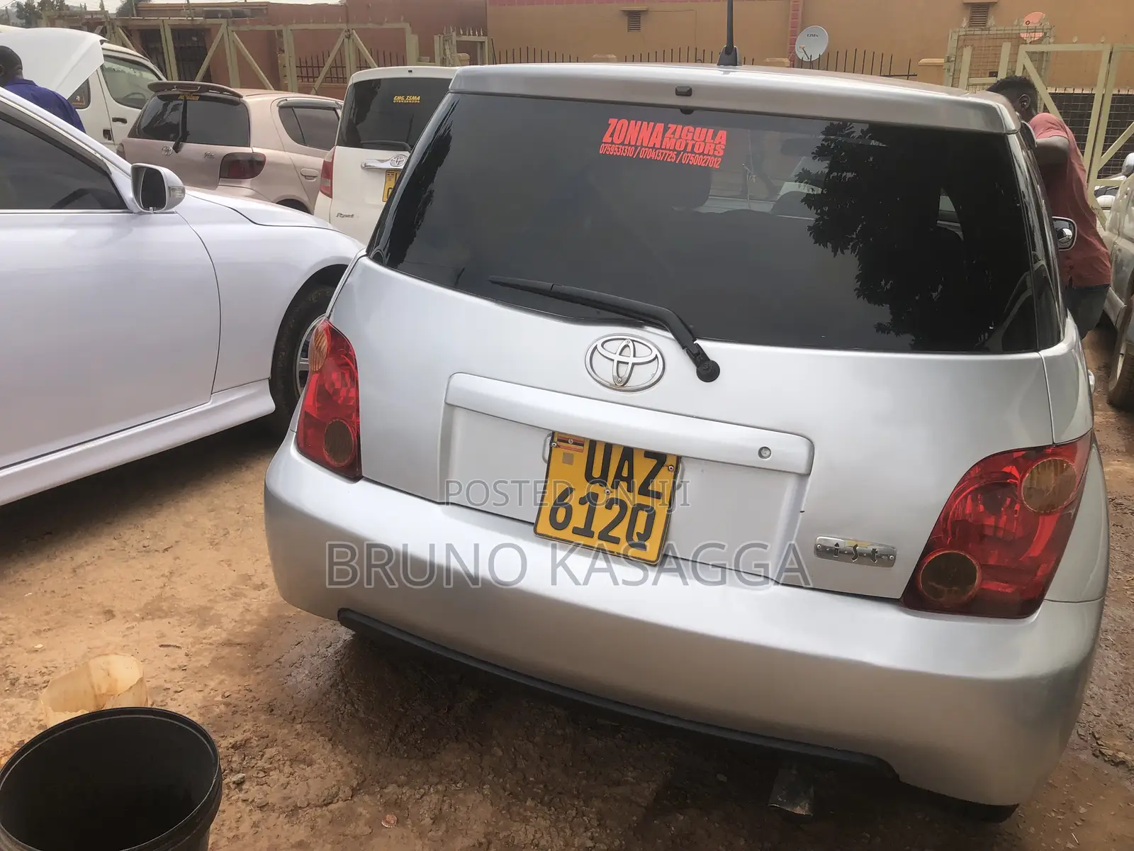Toyota IST 2002 Silver