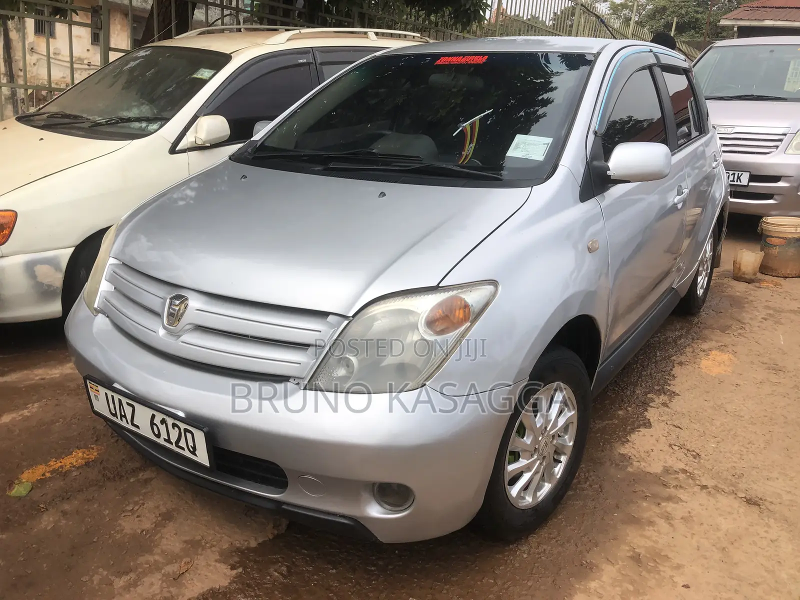 Toyota IST 2002 Silver