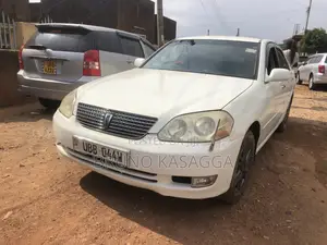Toyota Mark II 2000 White