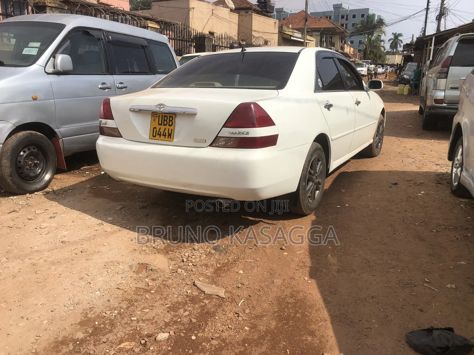 Toyota Mark II 2000 White