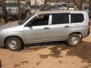 Toyota Succeed 2017 Silver