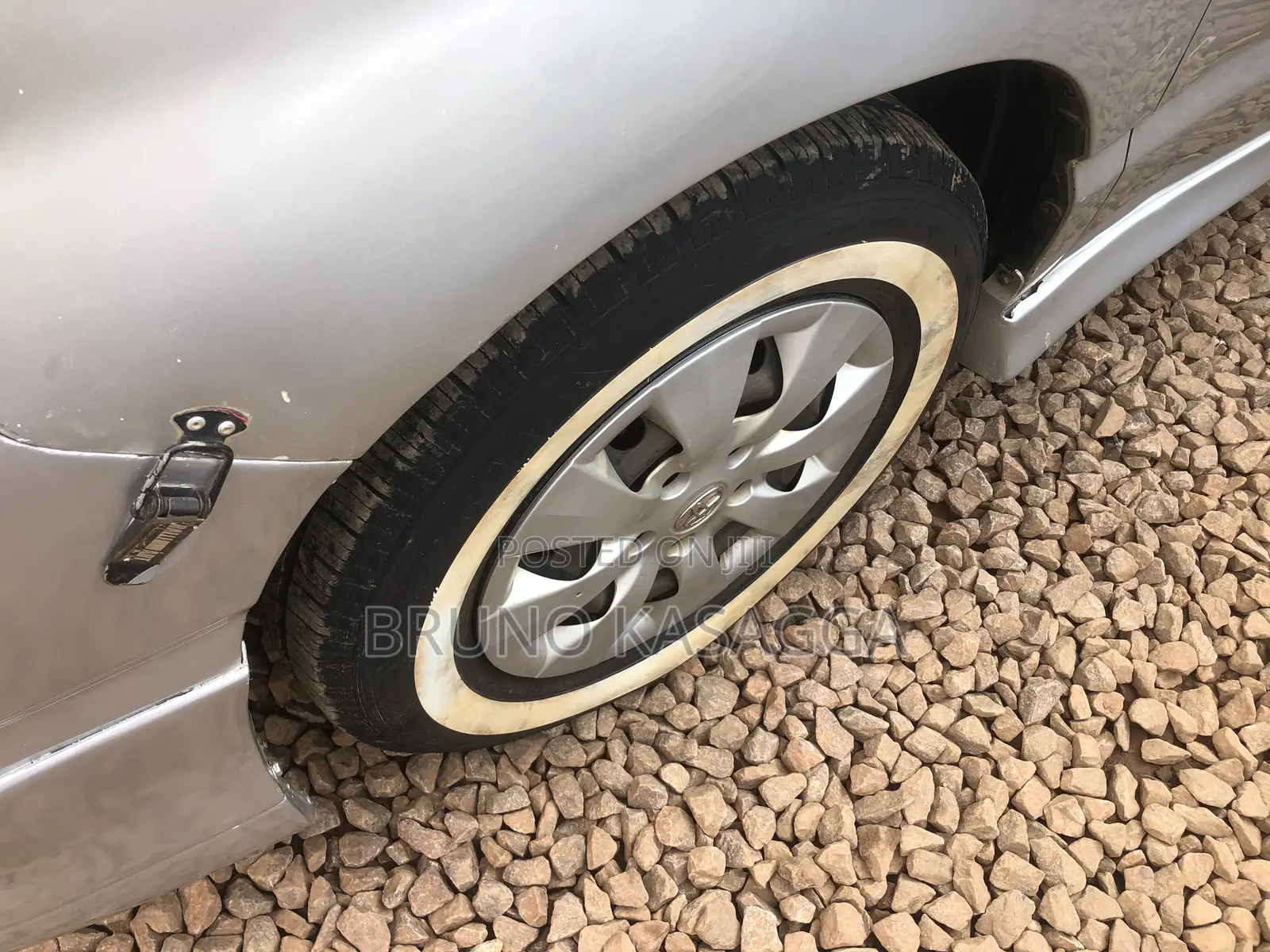 Toyota Noah 2002 Silver