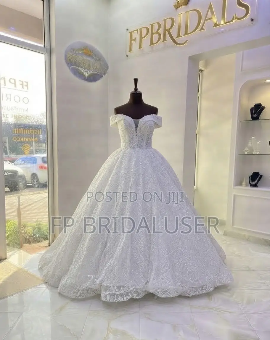Wedding Gown for Hire Long-Sleeved Floral