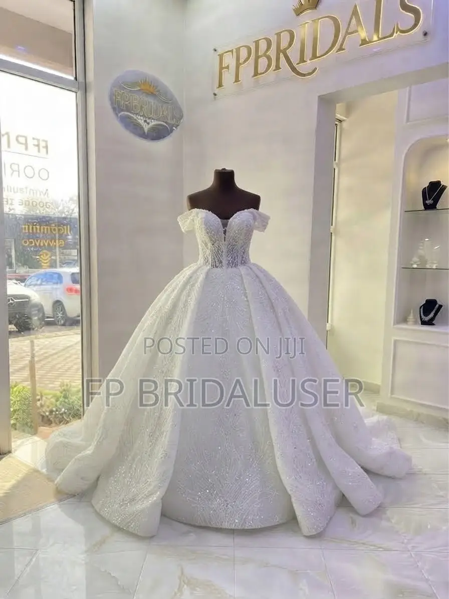 Wedding Gown for Hire Long-Sleeved Floral