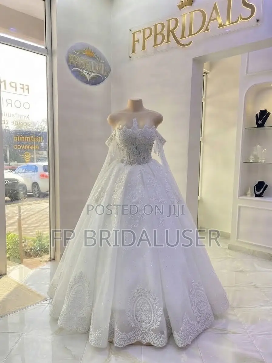 Wedding Gown for Hire Long-Sleeved Floral