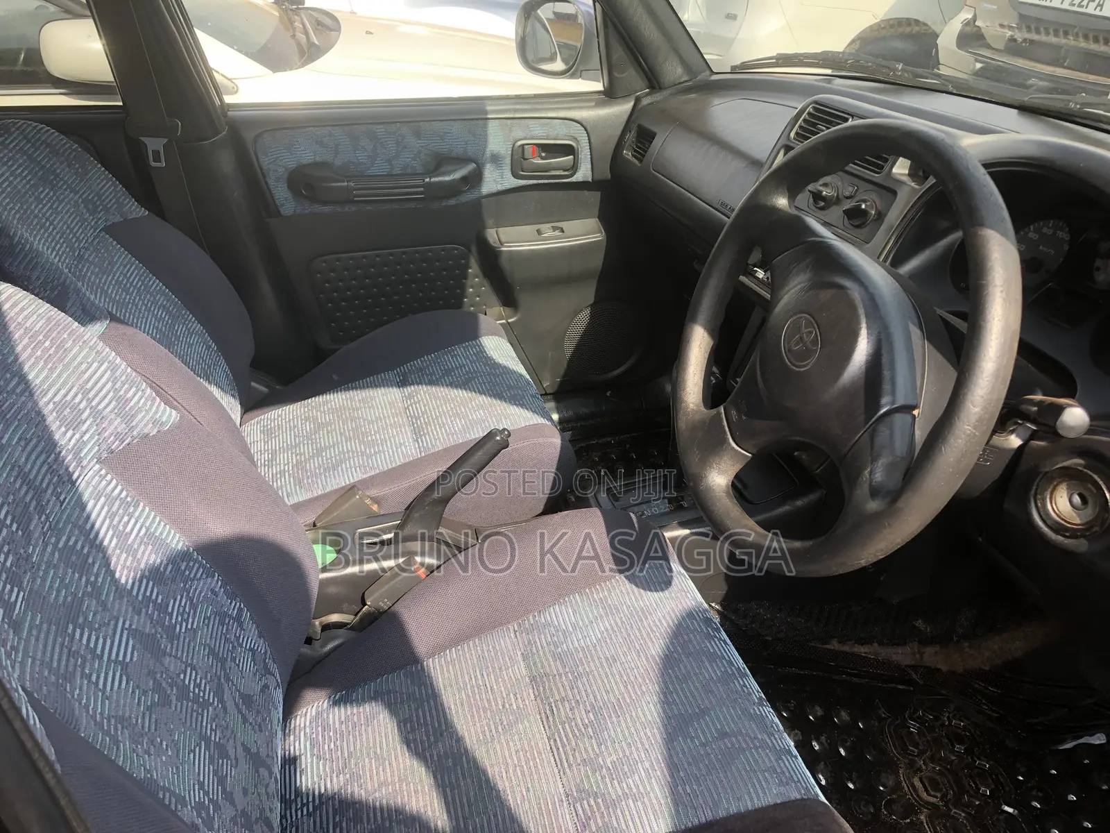 Toyota RAV4 1999 Silver