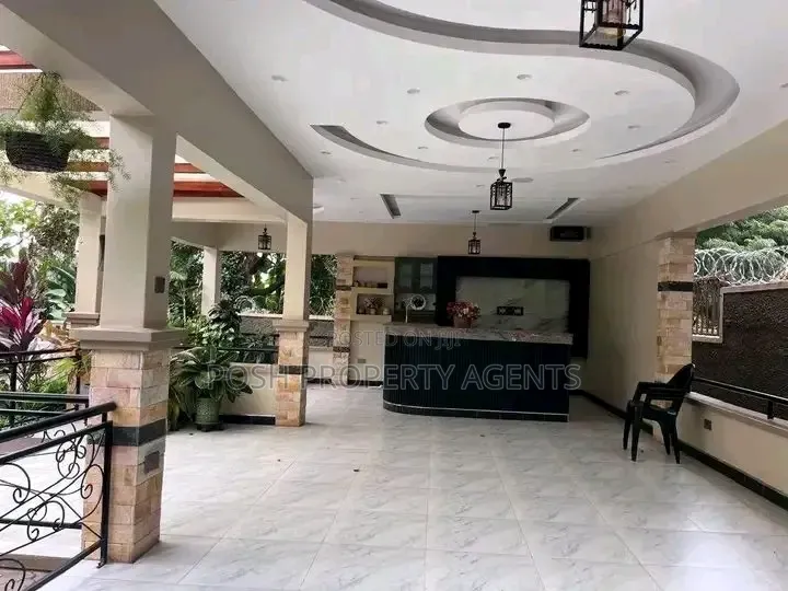 Kyambogo 6 Bedrooms Office Space for Rent