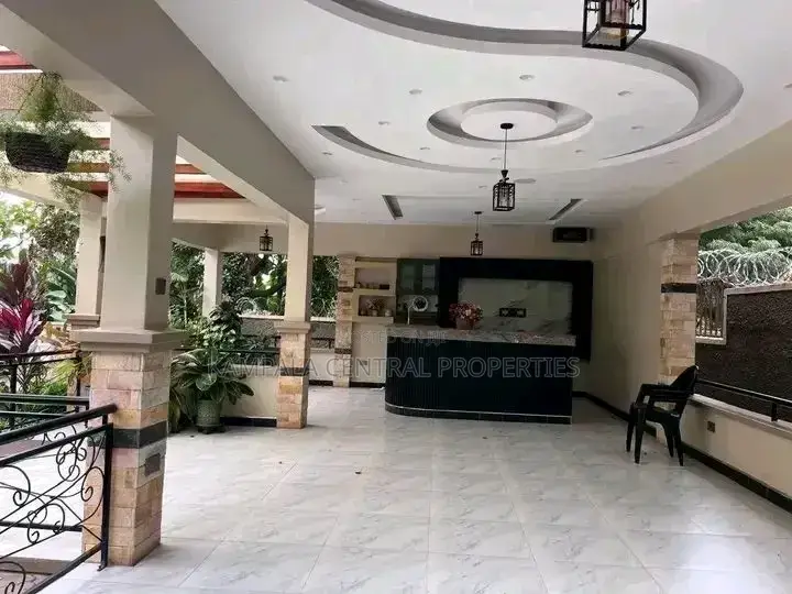 Kyambogo 6 Bedrooms Office Space for Rent