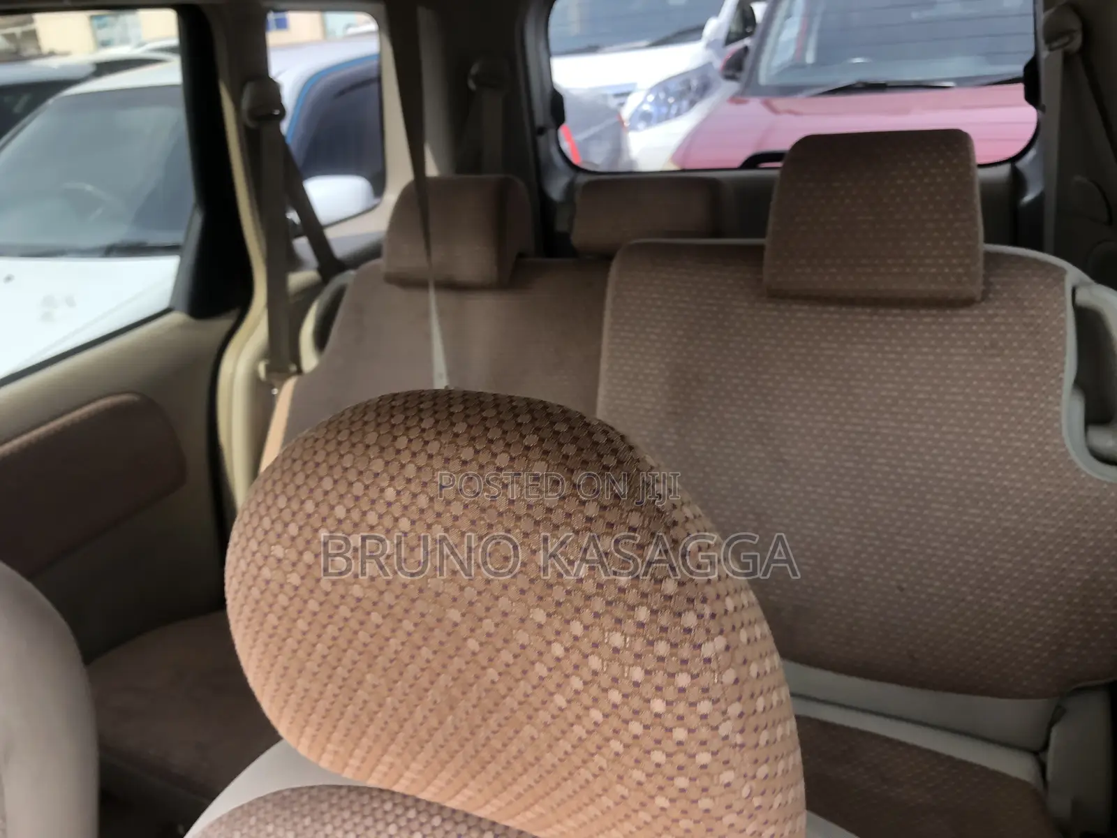 Toyota Sienta 2011 Silver