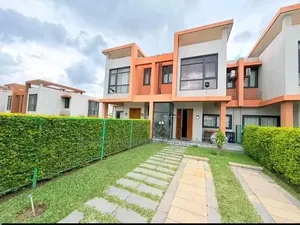 4bdrm Duplex in Lubowa, Central Division for rent