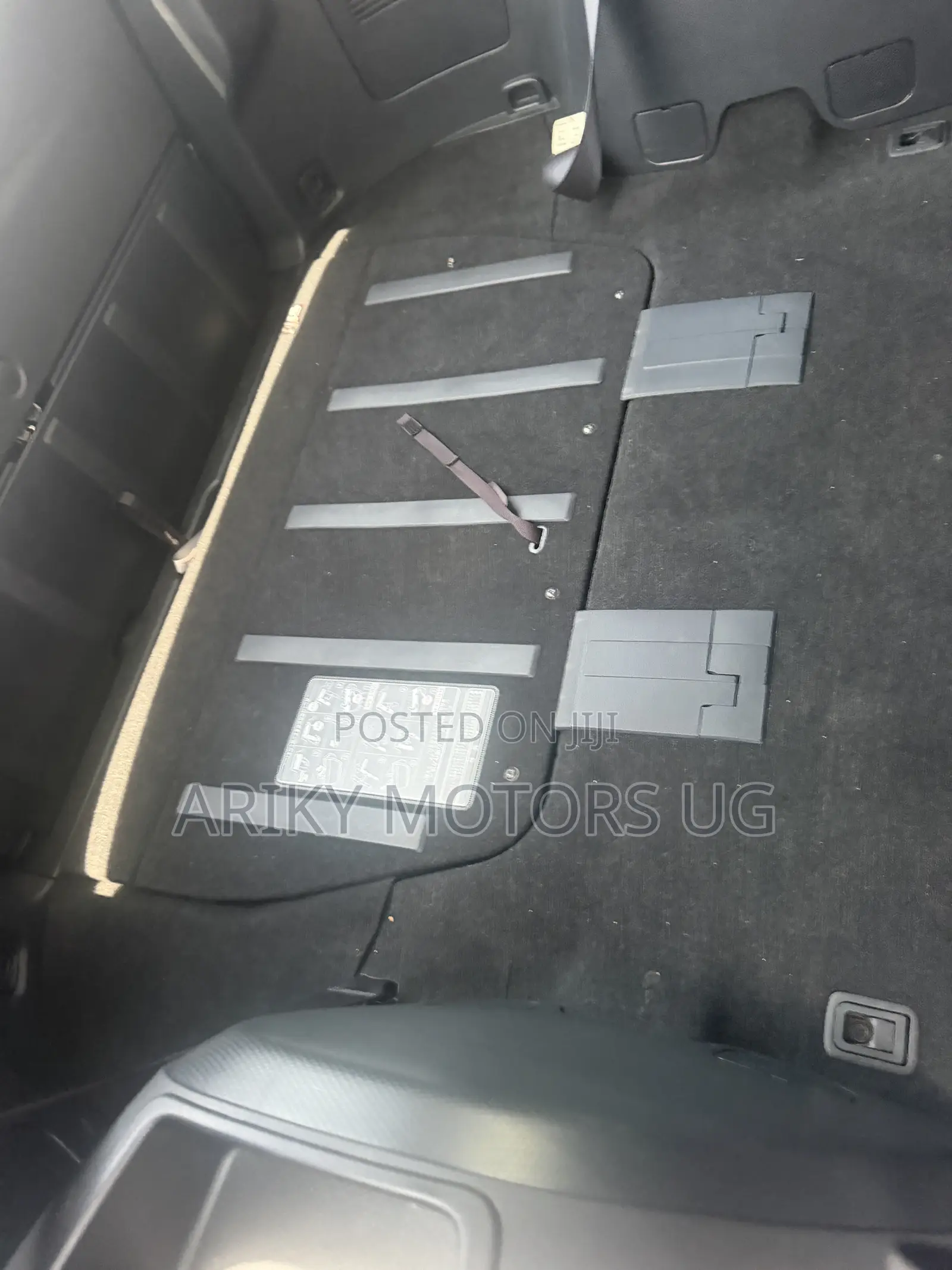 Mitsubishi Outlander SE 2012 Silver