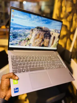 Laptop Lenovo ThinkBook 15 16GB Intel Core i7 SSD 512GB