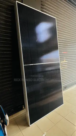 620w Mono Crystalline Solar Panels for Solar Systems