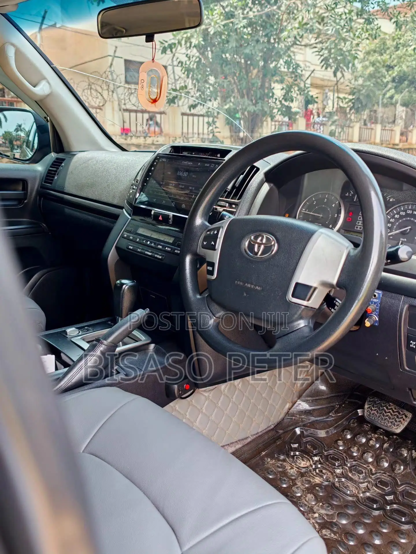 Toyota Land Cruiser 4.5 V8 DSL 2014 Gray