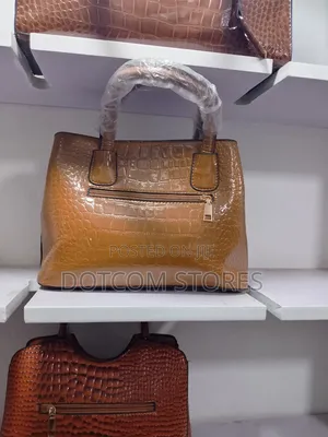 Women's Black Patent Leather Crocodile Pattern Handbag