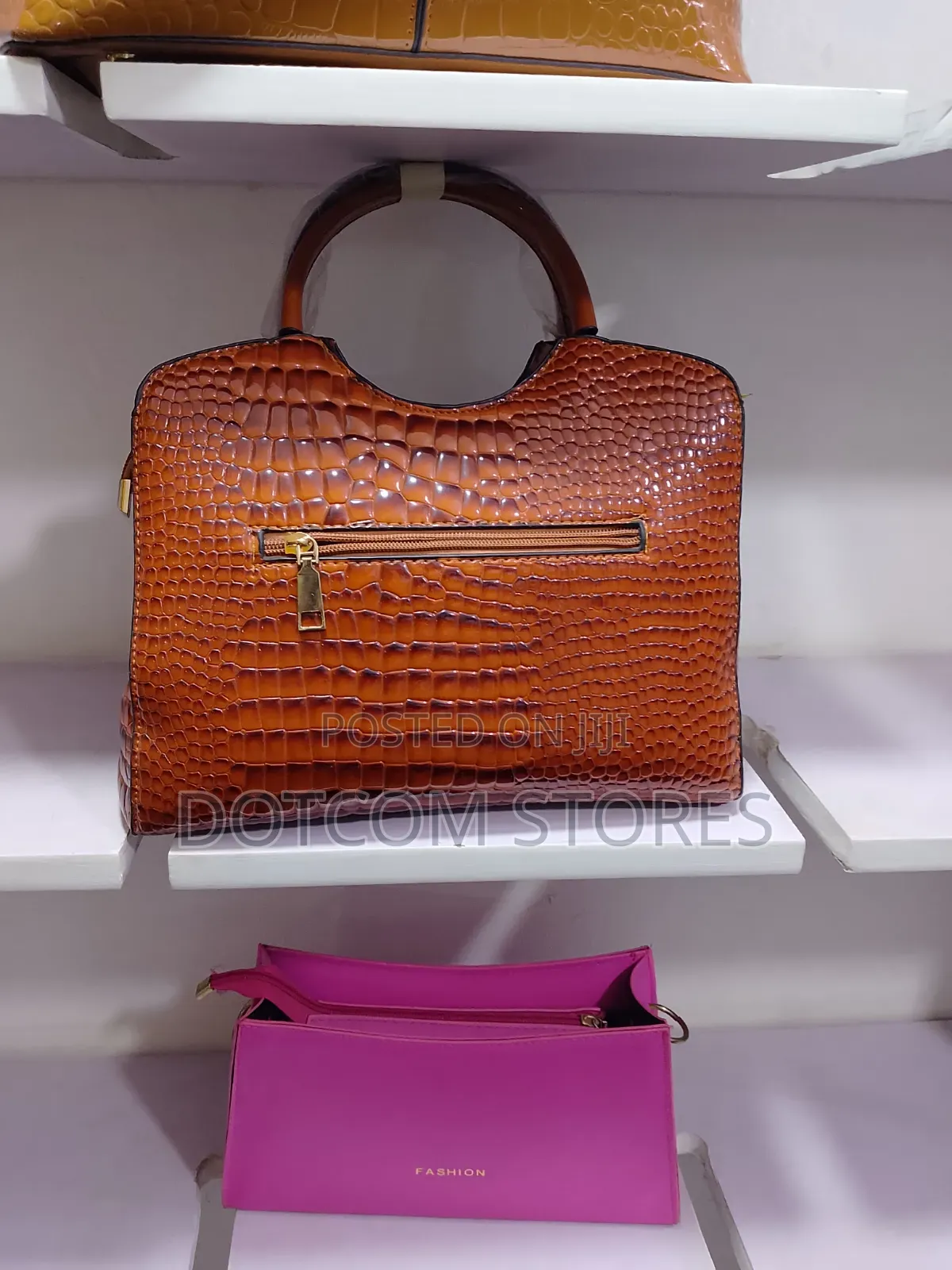 Women's Black Patent Leather Crocodile Pattern Handbag
