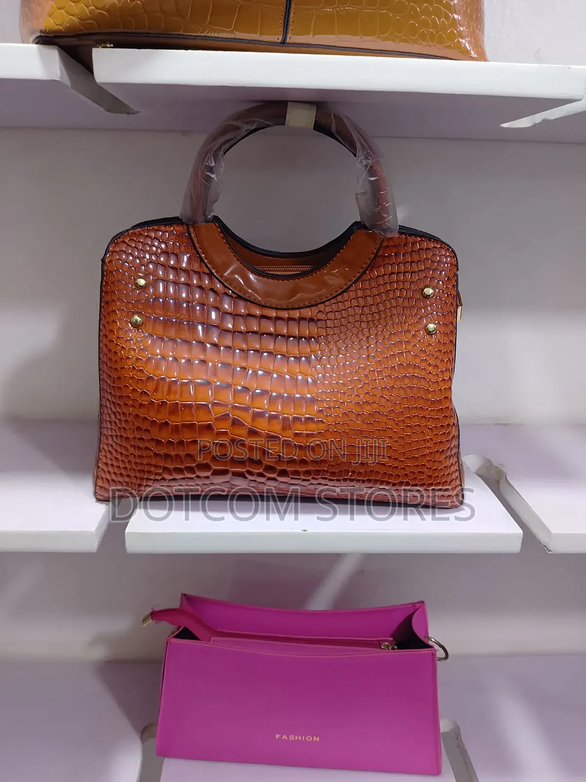 Women's Black Patent Leather Crocodile Pattern Handbag