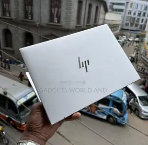 New Laptop HP EliteBook 840 G10 16GB Intel Core i7 SSD 512GB