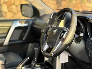 Toyota Land Cruiser Prado 2.8 D-4D 2014 Black