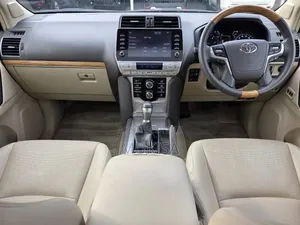 Toyota Land Cruiser Prado 4.0 Petrol TZ-G 2020