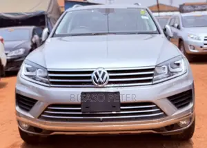 Volkswagen Touareg 2014 Silver