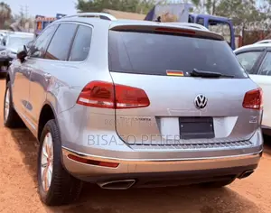 Volkswagen Touareg 2014 Silver