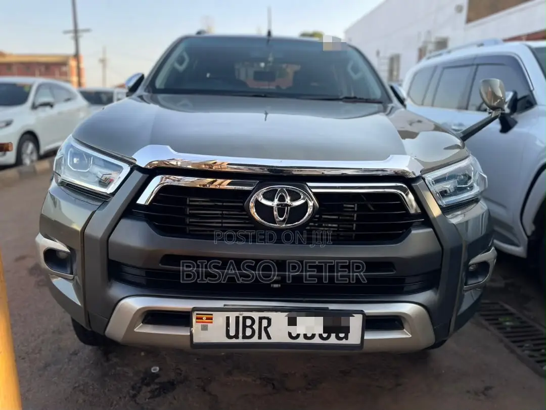 Toyota Hilux 2018 Green