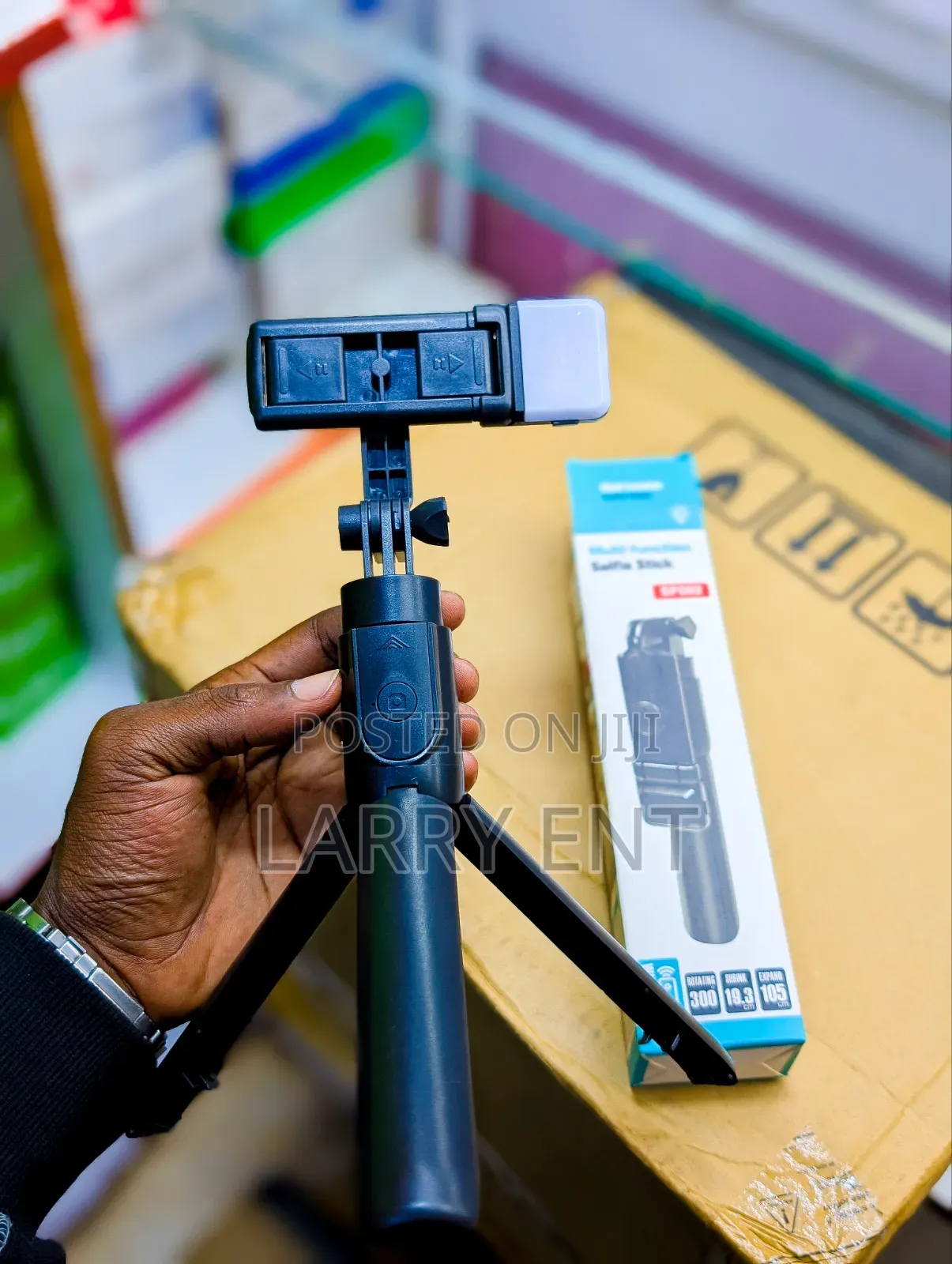 SF002 Selfie Stick Tripod Bluetooth Remote LED Light 1meter