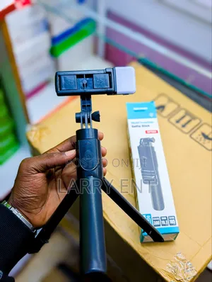SF002 Selfie Stick Tripod Bluetooth Remote LED Light 1meter