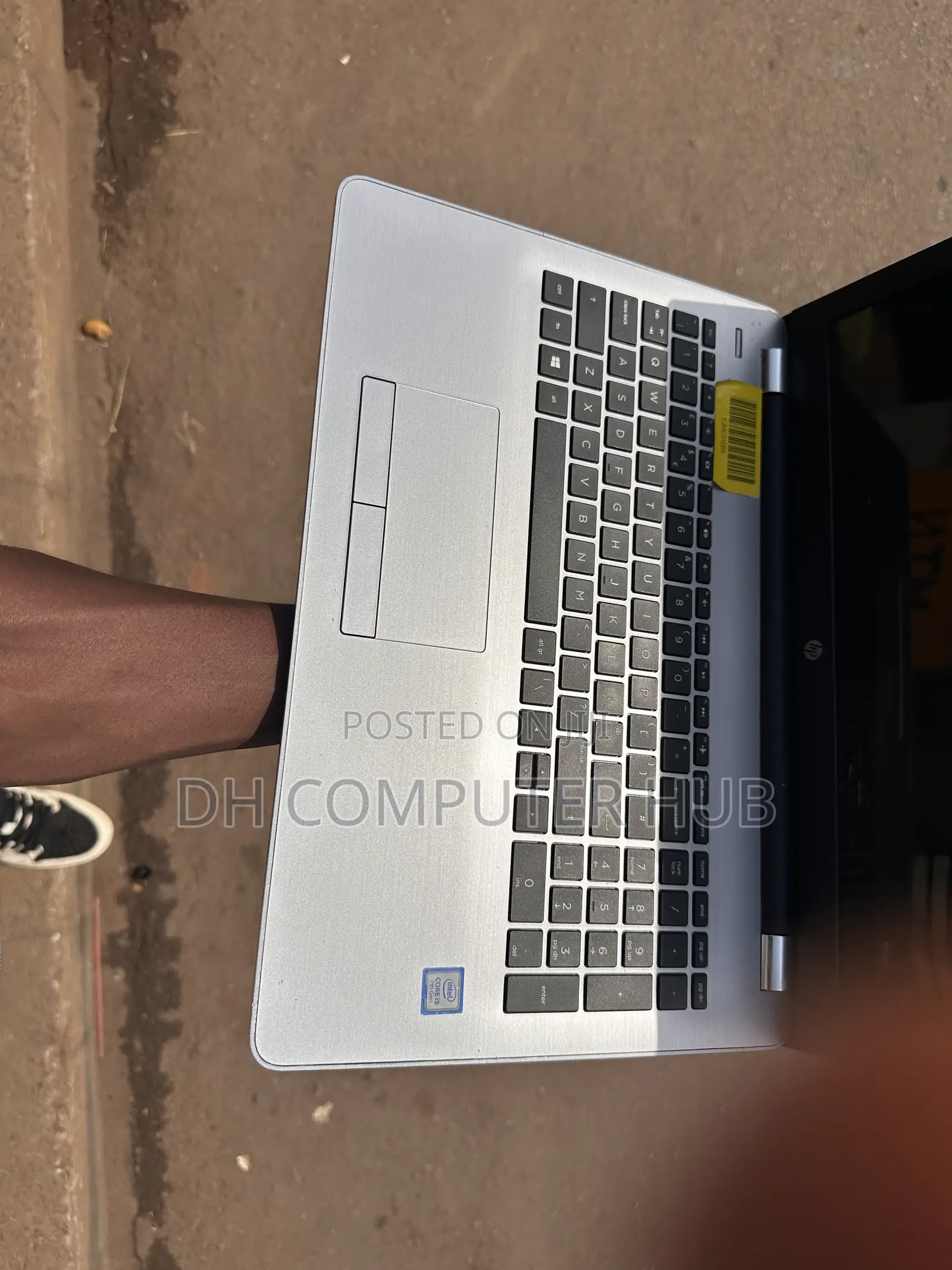 Laptop HP 240 G8 8GB Intel Core i5 SSD 256GB