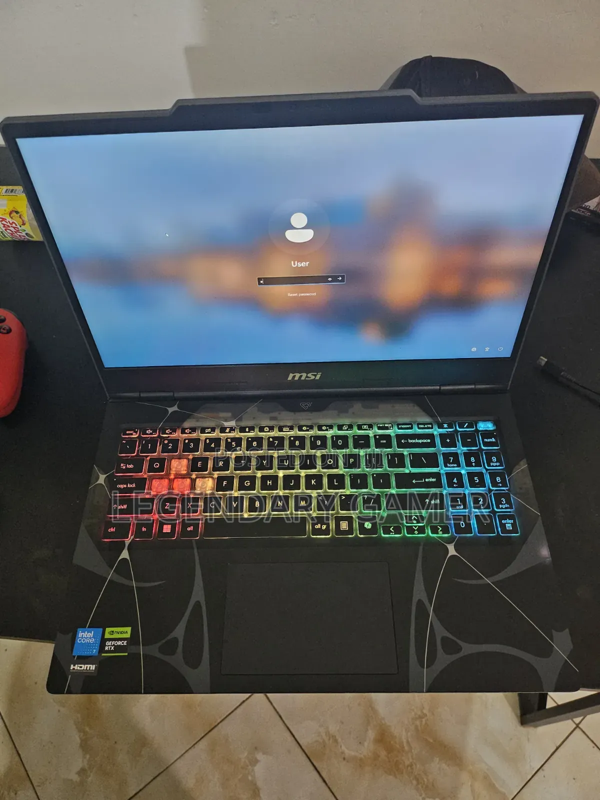 Laptop MSI Cyborg 15 16GB Intel Core 7 SSD 1T