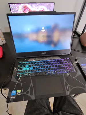 Laptop MSI Cyborg 15 16GB Intel Core 7 SSD 1T
