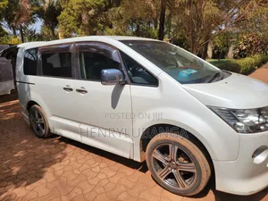 Mitsubishi Delica 2011 White