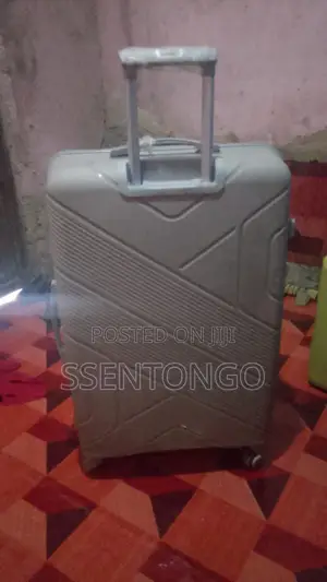 Selling My Large Plastic Travel Suite Case. Still in Good Condition