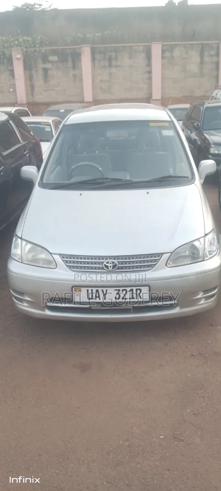 Toyota Corolla Spacio 2000 Silver