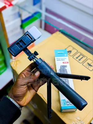 SF002 Adjustable Selfie Stick With Bluetooth Remote LED