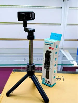 SF002 Adjustable Selfie Stick With Bluetooth Remote LED