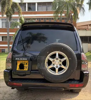 Mitsubishi Pajero 2001 Purple
