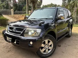Mitsubishi Pajero 2001 Purple