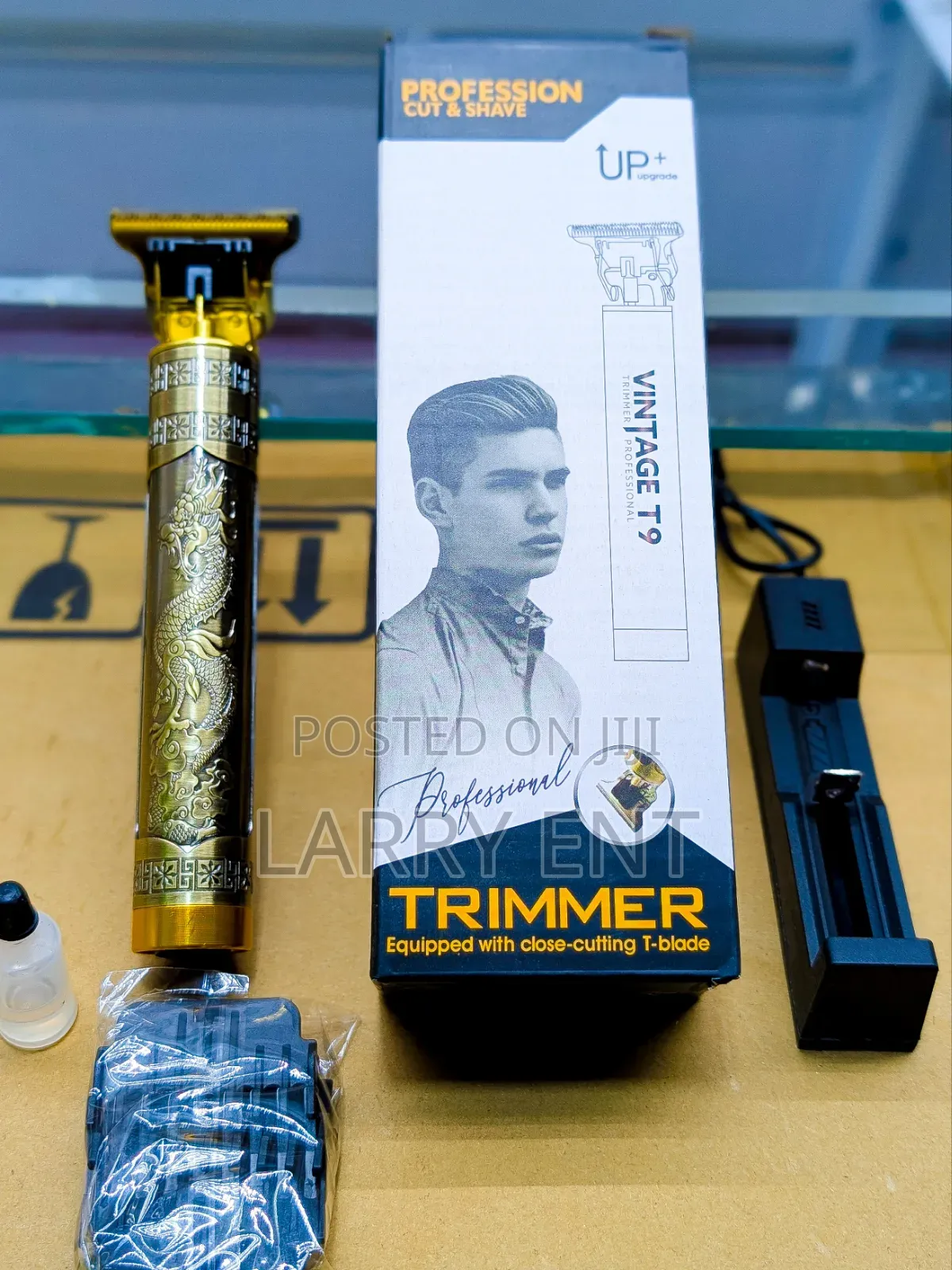 Vintage Rechargeable Hair Trimmer With Combs Charger Oil