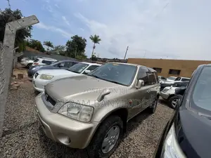 Honda CR-V 2000 Gold
