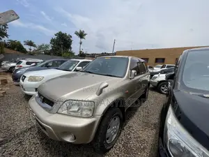 Honda CR-V 2000 Gold