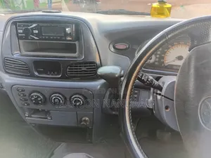 Toyota Noah 2001 Silver