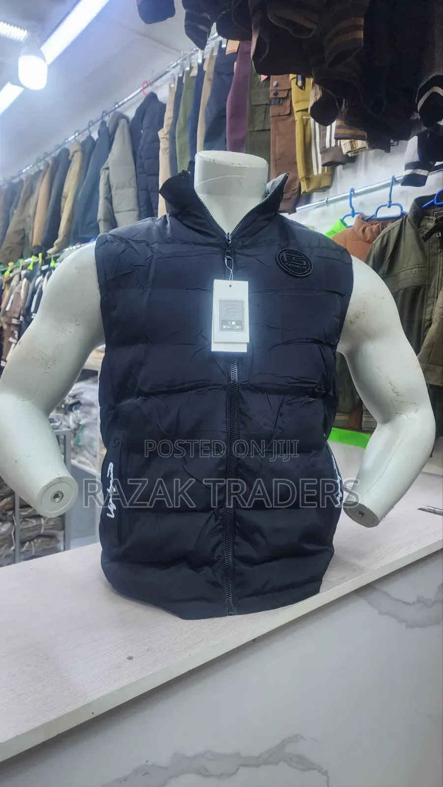 Men's Sleeveless Cotton Bomber Jacket - Jungle Black